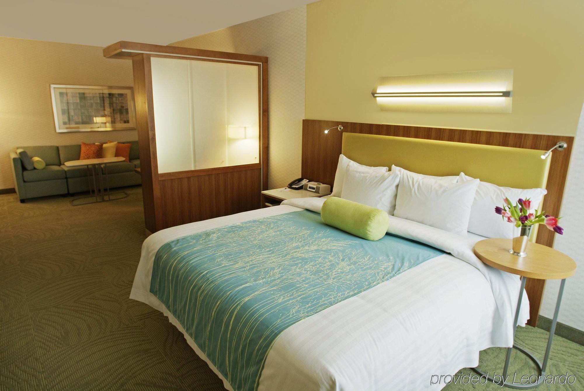 Springhill By Marriott Hotel 3*